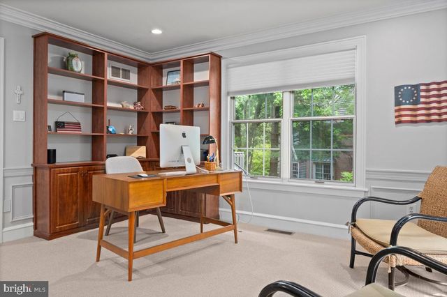16 BLAKEMORE CT, Doylestown, PA 18901