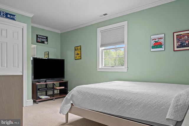 16 BLAKEMORE CT, Doylestown, PA 18901