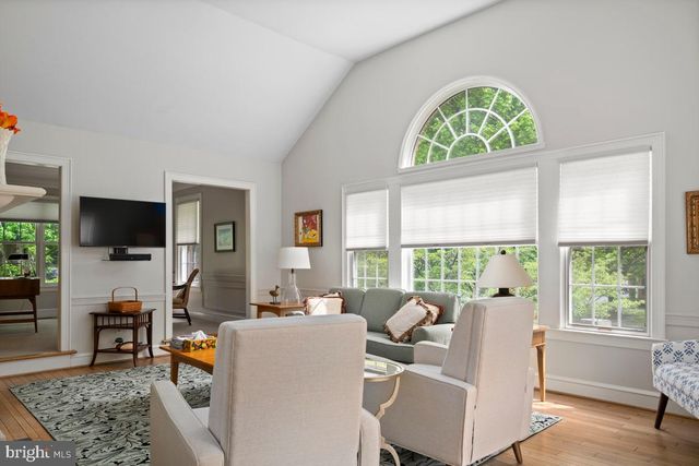 16 BLAKEMORE CT, Doylestown, PA 18901