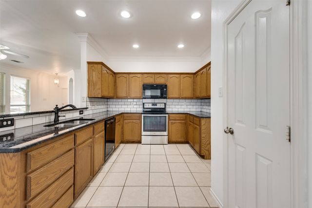 5900 Ozark Drive, Fort Worth, TX 76131