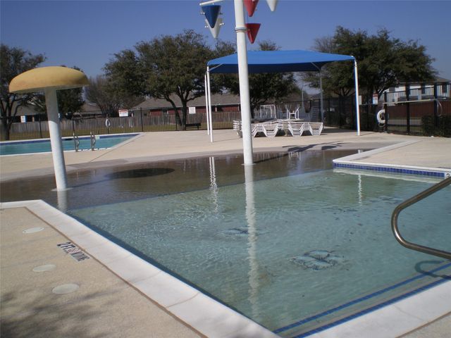 5900 Ozark Drive, Fort Worth, TX 76131