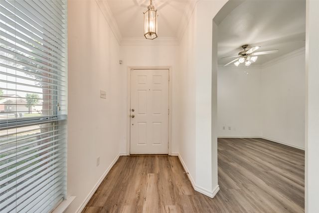 5900 Ozark Drive, Fort Worth, TX 76131
