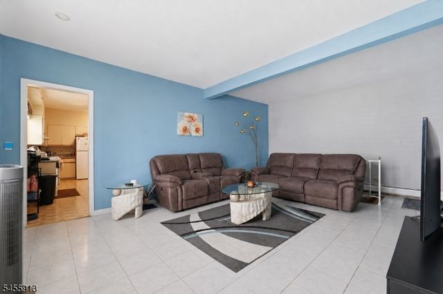 2 Lake St, Belleville Twp., NJ 07109