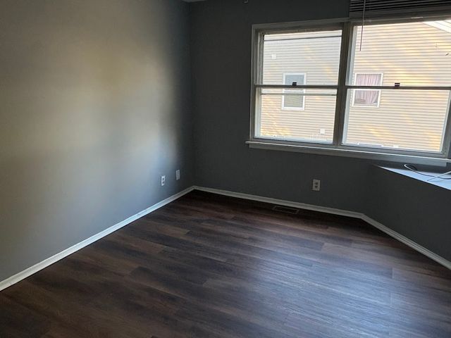 4W Fernwood Drive, Bolingbrook, IL 60440