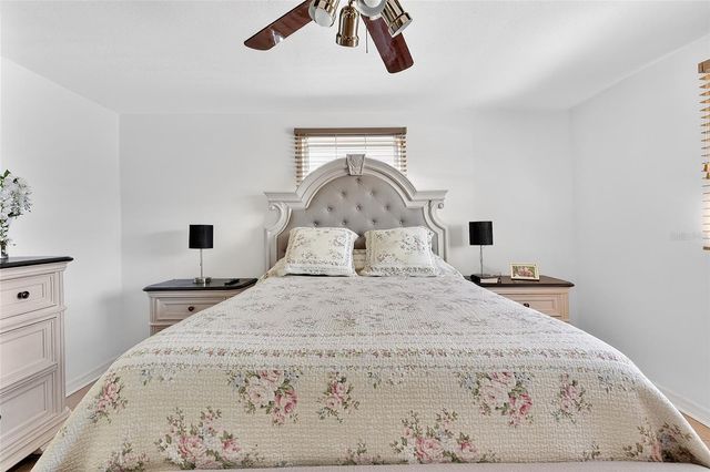 1025 DEAL LANE, Holiday, FL 34691