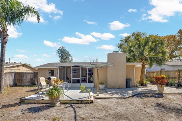 1025 DEAL LANE, Holiday, FL 34691