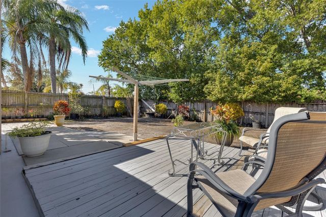 1025 DEAL LANE, Holiday, FL 34691