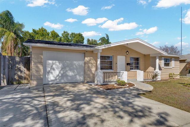 1025 DEAL LANE, Holiday, FL 34691