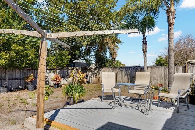 1025 DEAL LANE, Holiday, FL 34691