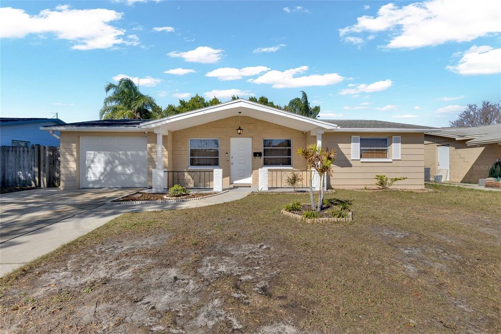 1025 DEAL LANE, Holiday, FL 34691