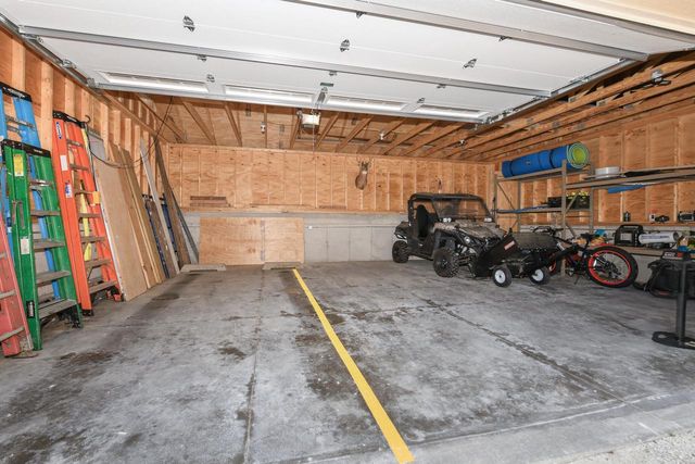 W4156 Longfellow DRIVE, Lake Geneva, WI 53147