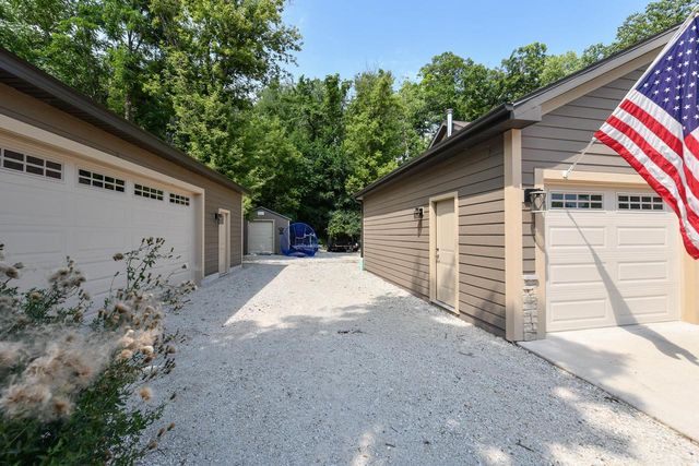 W4156 Longfellow DRIVE, Lake Geneva, WI 53147