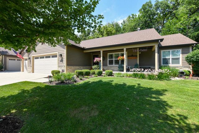 W4156 Longfellow DRIVE, Lake Geneva, WI 53147