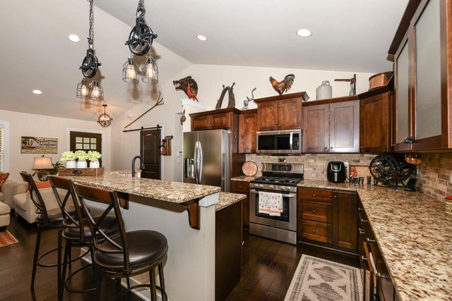 W4156 Longfellow DRIVE, Lake Geneva, WI 53147