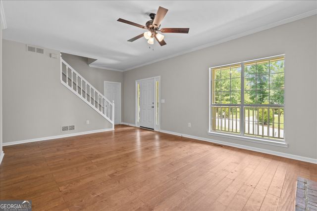 8627 Foxridge Drive, Winston, GA 30187