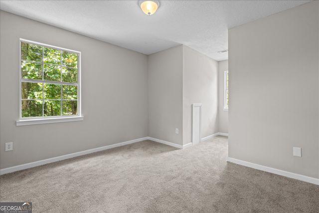 8627 Foxridge Drive, Winston, GA 30187
