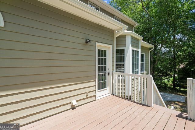 8627 Foxridge Drive, Winston, GA 30187