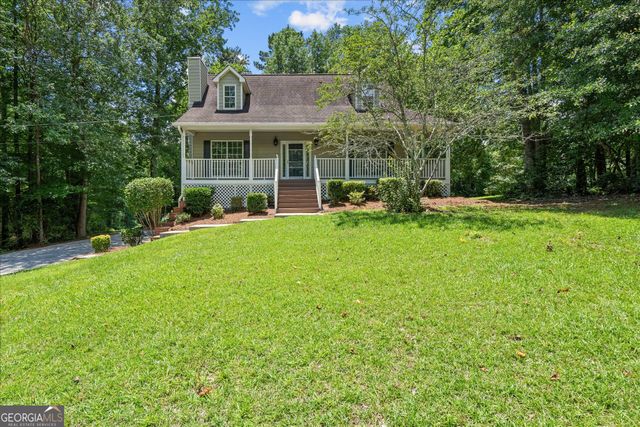 8627 Foxridge Drive, Winston, GA 30187