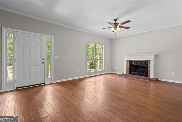 8627 Foxridge Drive, Winston, GA 30187