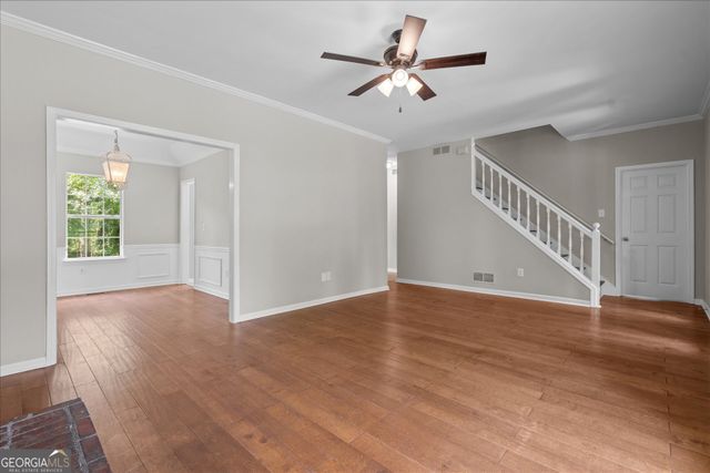 8627 Foxridge Drive, Winston, GA 30187
