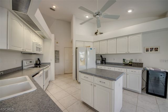 5142 SW 2nd PL, Cape Coral, FL 33914