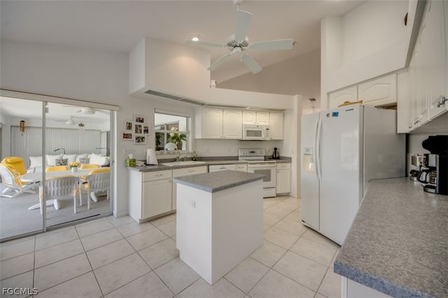 5142 SW 2nd PL, Cape Coral, FL 33914