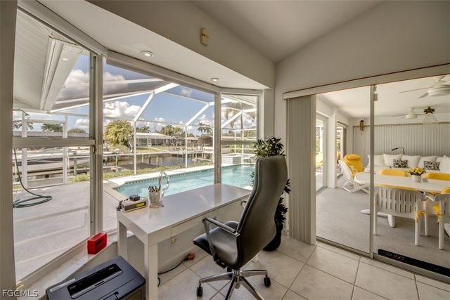 5142 SW 2nd PL, Cape Coral, FL 33914