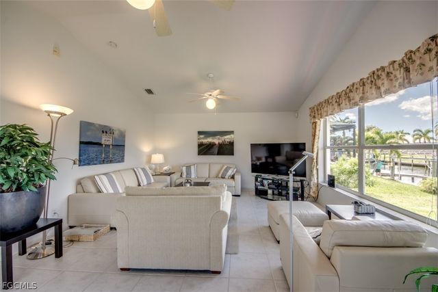 5142 SW 2nd PL, Cape Coral, FL 33914