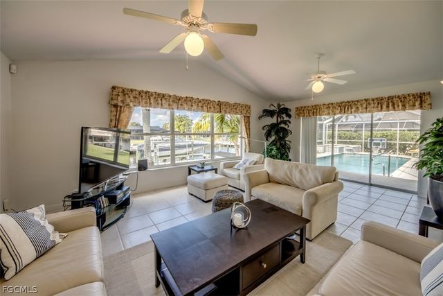 5142 SW 2nd PL, Cape Coral, FL 33914