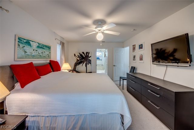 5142 SW 2nd PL, Cape Coral, FL 33914