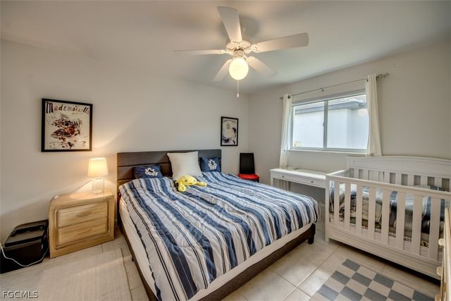 5142 SW 2nd PL, Cape Coral, FL 33914