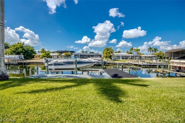 5142 SW 2nd PL, Cape Coral, FL 33914