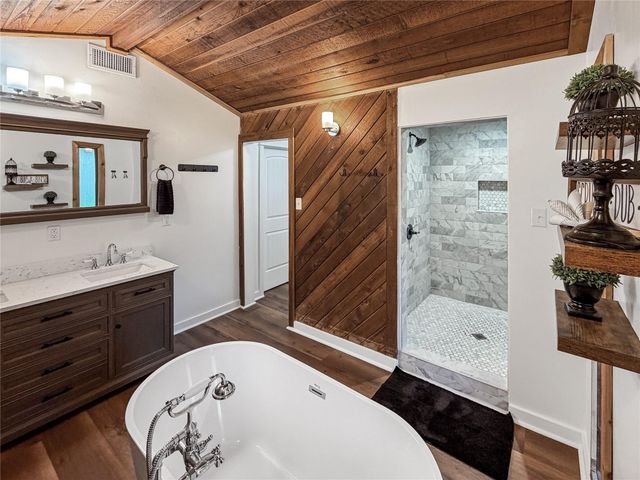 1409 Kathy Avenue, Sealy, TX 77474
