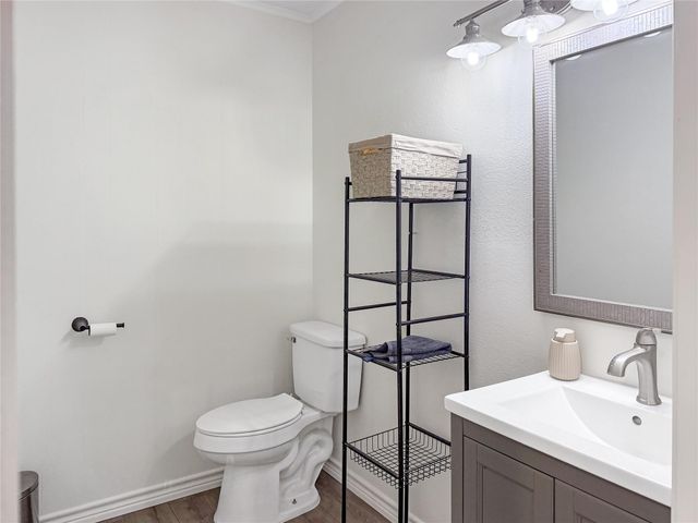 1409 Kathy Avenue, Sealy, TX 77474