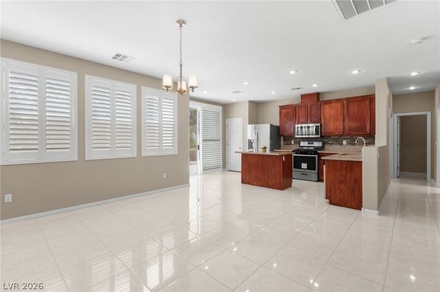 319 Fox Lake Avenue, Las Vegas, NV 89148
