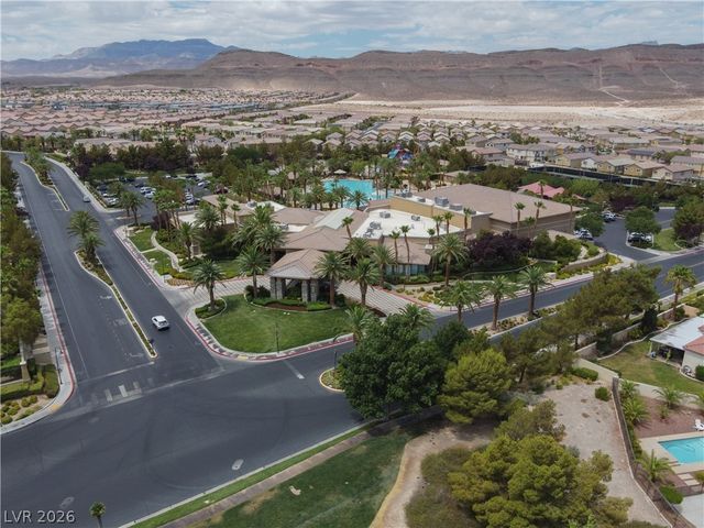 319 Fox Lake Avenue, Las Vegas, NV 89148
