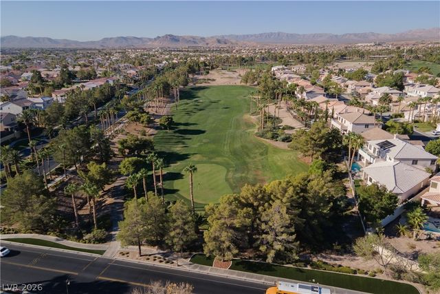 319 Fox Lake Avenue, Las Vegas, NV 89148