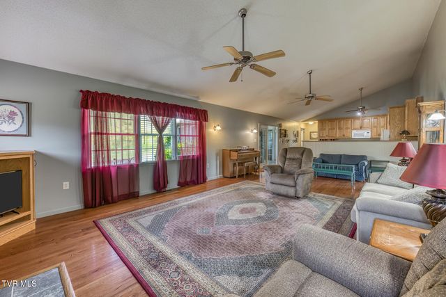 1044 Waters Road, Laurel Bloomery, TN 37680