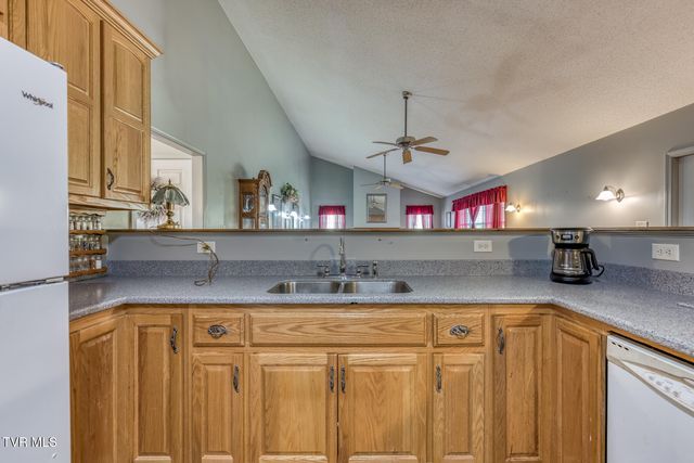 1044 Waters Road, Laurel Bloomery, TN 37680