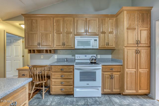 1044 Waters Road, Laurel Bloomery, TN 37680