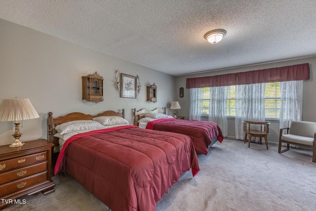 1044 Waters Road, Laurel Bloomery, TN 37680