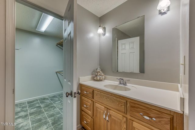 1044 Waters Road, Laurel Bloomery, TN 37680