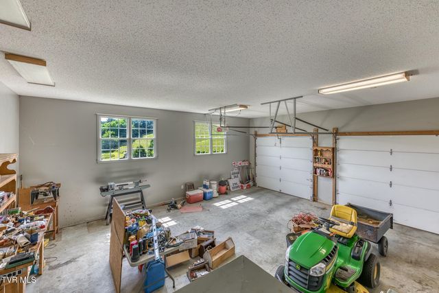 1044 Waters Road, Laurel Bloomery, TN 37680