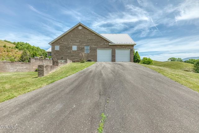 1044 Waters Road, Laurel Bloomery, TN 37680