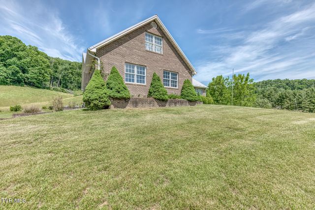 1044 Waters Road, Laurel Bloomery, TN 37680