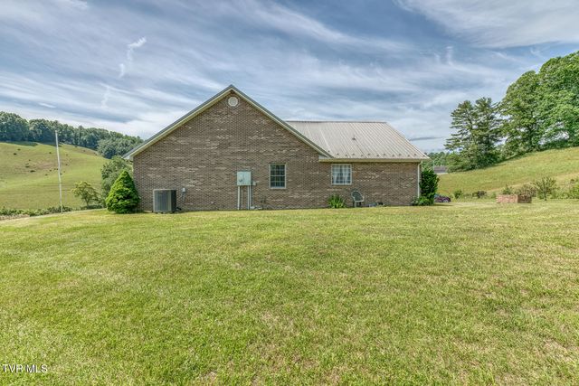 1044 Waters Road, Laurel Bloomery, TN 37680