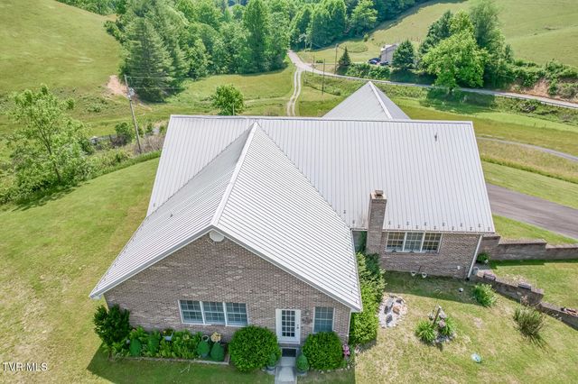 1044 Waters Road, Laurel Bloomery, TN 37680