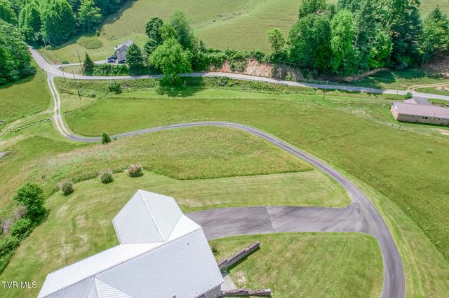 1044 Waters Road, Laurel Bloomery, TN 37680