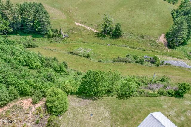 1044 Waters Road, Laurel Bloomery, TN 37680