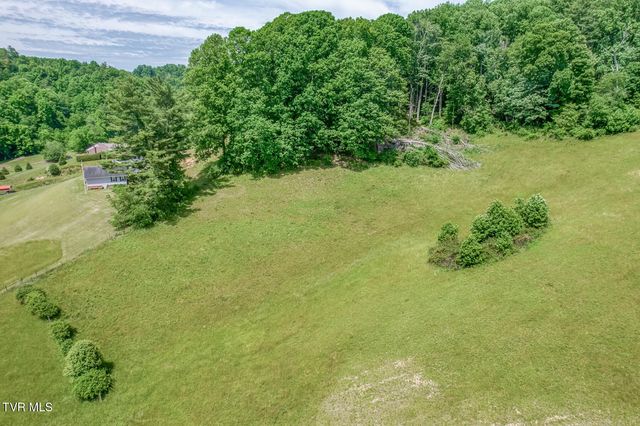 1044 Waters Road, Laurel Bloomery, TN 37680